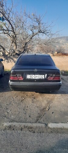 Mercedes E 240 1999, 306,455 km - 2.4 l - Bakı