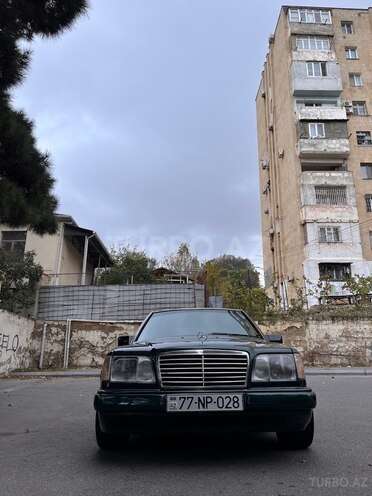Mercedes E 200 1995, 265,000 km - 2.0 л - Bakı