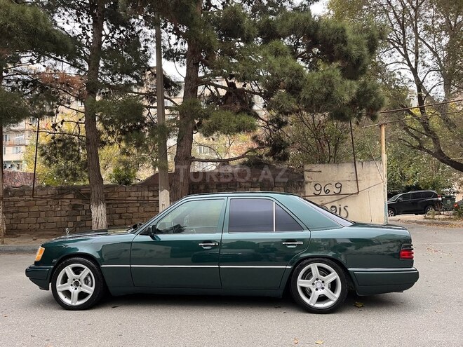 Mercedes E 200 1995, 265,000 km - 2.0 л - Bakı
