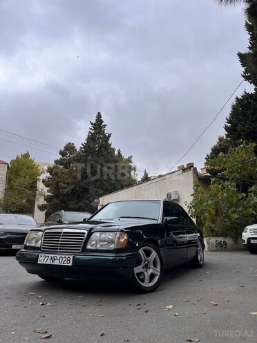 Mercedes E 200 1995, 265,000 km - 2.0 л - Bakı