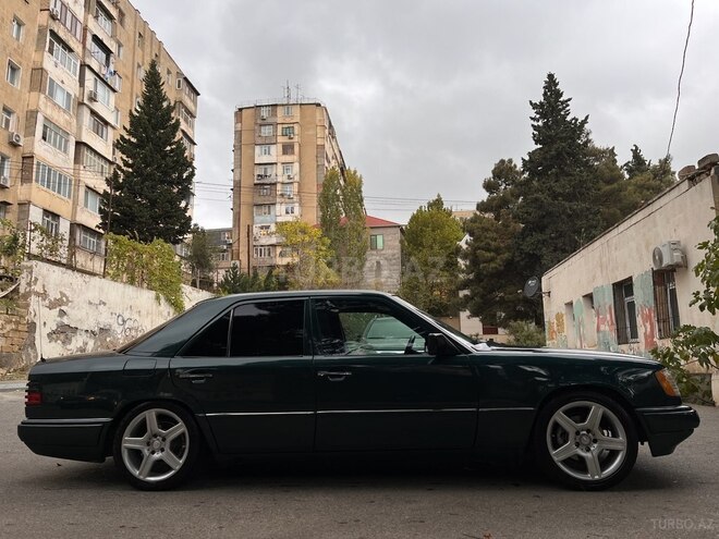 Mercedes E 200 1995, 265,000 km - 2.0 л - Bakı