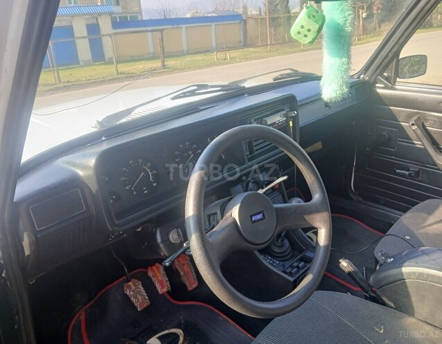 LADA (VAZ) 2107 2005, 95,000 km - 1.6 l - Saatlı