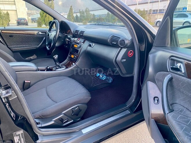 Mercedes C 200 2000, 255,000 km - 2.0 л - Bakı