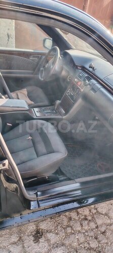 Mercedes E 280 1996, 395,000 km - 2.8 l - Bakı