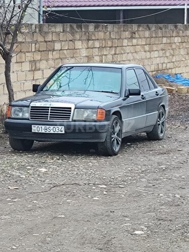 Mercedes 190 1991, 236,594 km - 2.0 l - Qusar