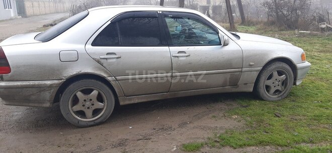 Mercedes C 180 1998, 378,177 km - 1.8 l - Xudat