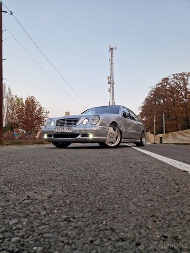 Mercedes E 320 2000, 447,000 km - 3.2 l - Lənkəran