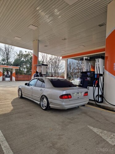 Mercedes E 320 2000, 447,000 km - 3.2 l - Lənkəran