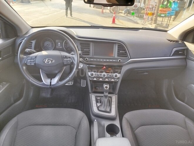 Hyundai Elantra 2019, 72,817 km - 2.0 л - Bakı