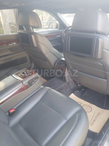 BMW 750 2009, 74,000 km - 4.4 л - Bakı