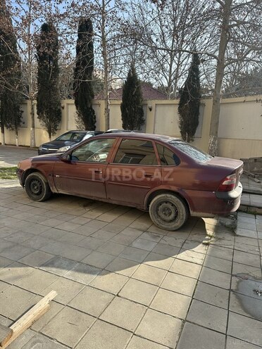Opel Vectra 1997, 200,000 km - 1.6 l - Bakı