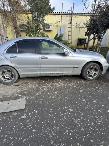 Mercedes C 240 2000, 200,000 km - 2.6 l - Xudat