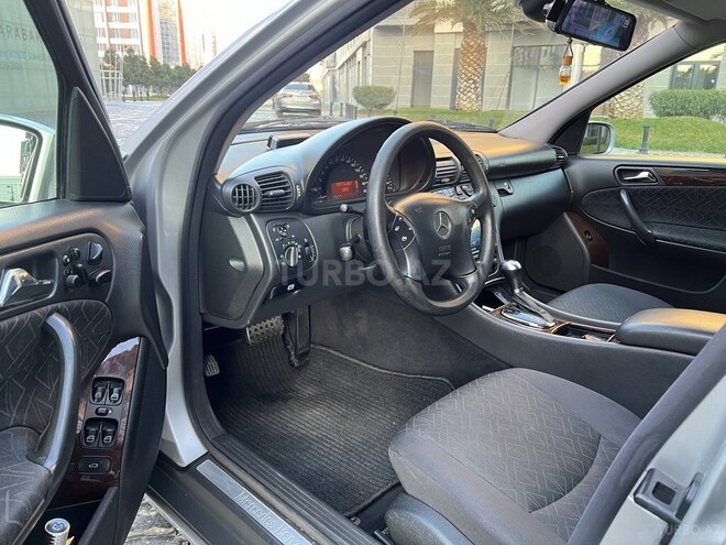 Mercedes C 240 2000, 319,000 km - 2.6 л - Bakı