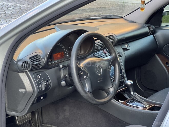 Mercedes C 240 2000, 319,000 km - 2.6 л - Bakı