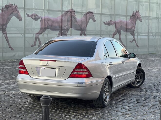 Mercedes C 240 2000, 319,000 km - 2.6 л - Bakı