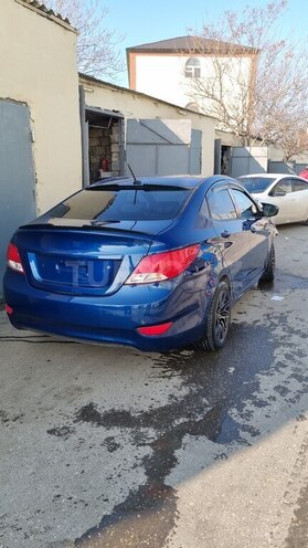 Hyundai Accent 2016, 200,000 km - 1.6 l - Bakı