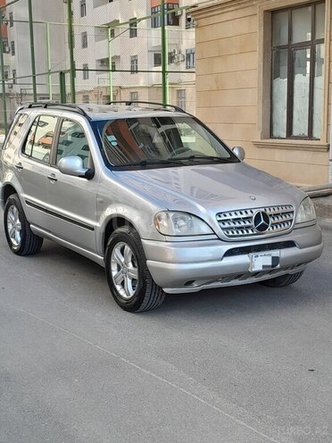 Mercedes ML 320 2000, 310,000 km - 3.2 l - Bakı
