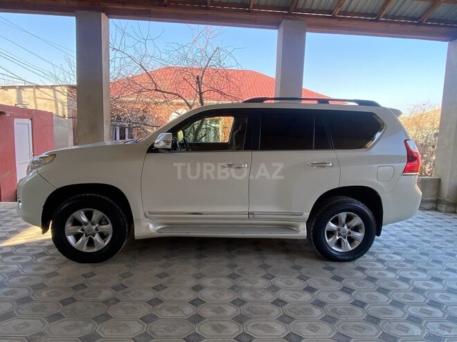 Toyota Land Cruiser Prado 2010, 128,000 km - 2.7 л - Bakı