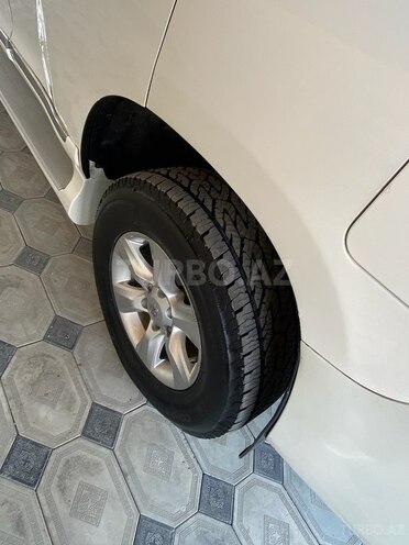 Toyota Land Cruiser Prado 2010, 128,000 km - 2.7 л - Bakı