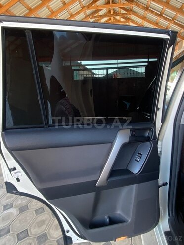 Toyota Land Cruiser Prado 2010, 128,000 km - 2.7 л - Bakı