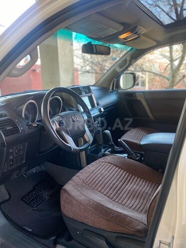 Toyota Land Cruiser Prado 2010, 128,000 km - 2.7 л - Bakı