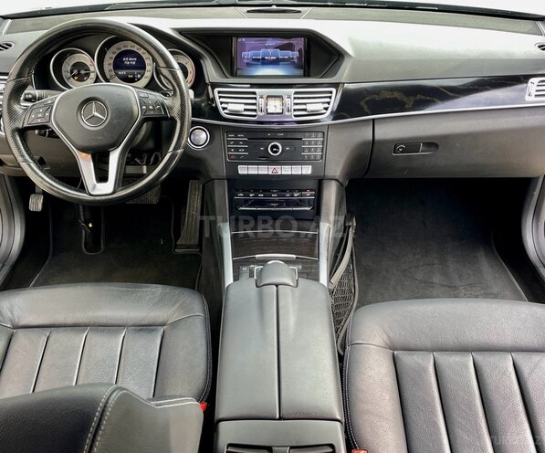 Mercedes E 220-9