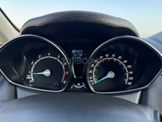 Ford Fiesta 2018, 129,000 km - 1.6 l - Bakı