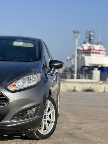 Ford Fiesta 2018, 129,000 km - 1.6 l - Bakı