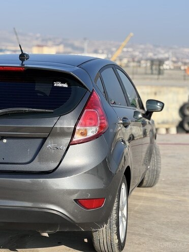 Ford Fiesta 2018, 129,000 km - 1.6 l - Bakı