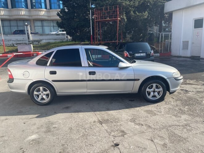 Opel Vectra 1998, 350,000 km - 1.6 l - Bakı