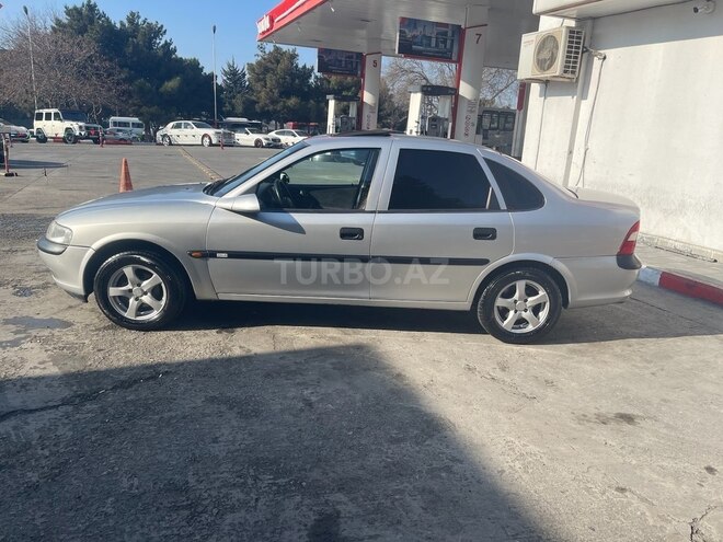 Opel Vectra 1998, 350,000 km - 1.6 l - Bakı