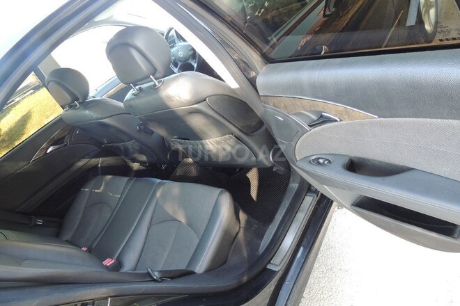 Mercedes E 200 d 2008, 358,000 km - 2.2 l - Bakı