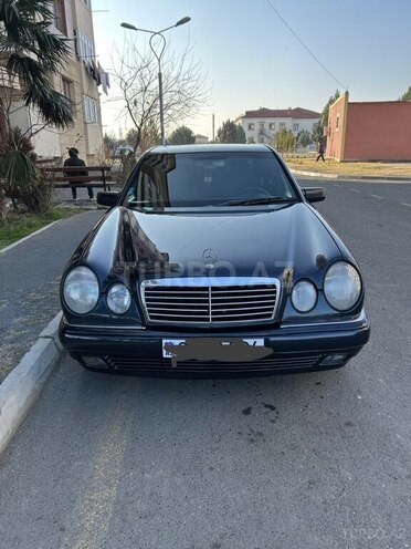 Mercedes E 230 1996, 256,000 km - 2.3 l - Bərdə