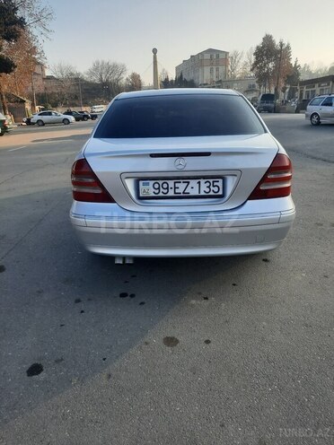 Mercedes C 240 2000, 380,000 km - 2.4 l - Qazax
