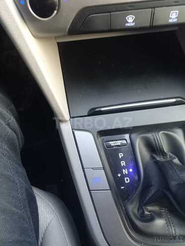 Hyundai Elantra 2018, 177,028 km - 2.0 l - Bakı