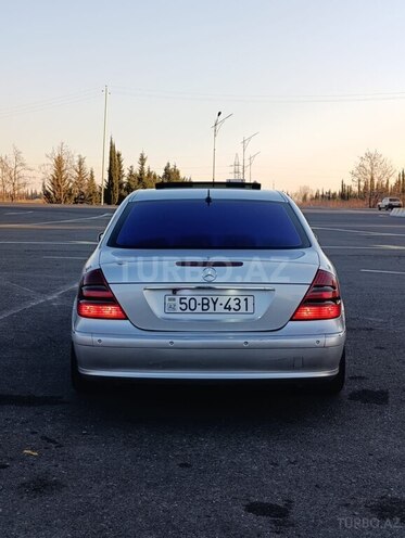 Mercedes E 320 2004, 310,000 km - 3.2 l - Qax