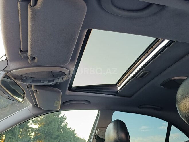 Mercedes E 320 2004, 310,000 km - 3.2 l - Qax