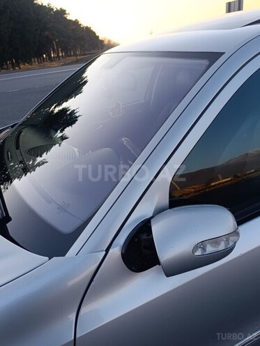 Mercedes E 320 2004, 310,000 km - 3.2 l - Qax