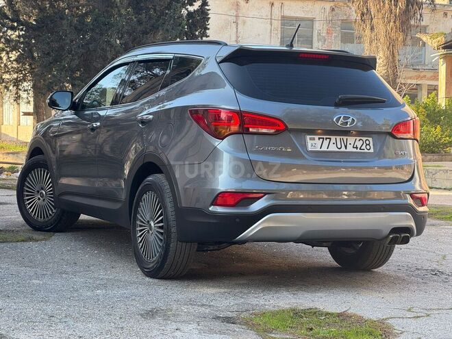 Hyundai Santa Fe-10