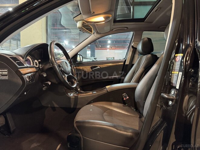 Mercedes E 220 d-7