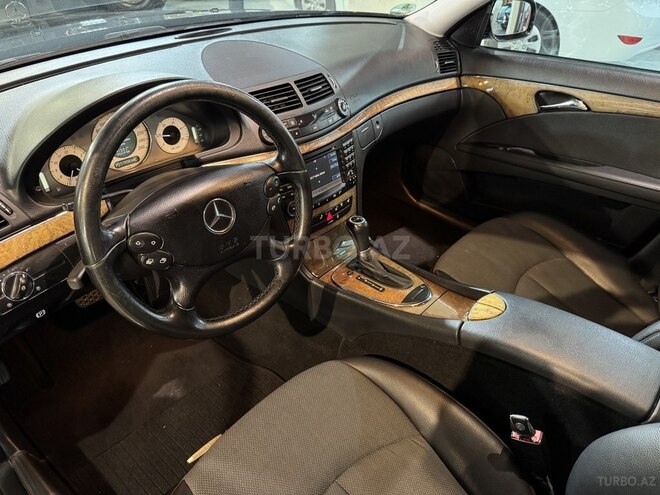 Mercedes E 220 d-8