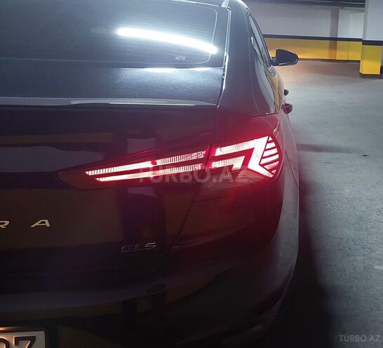 Hyundai Elantra 2019, 94,000 km - 1.6 l - Bakı