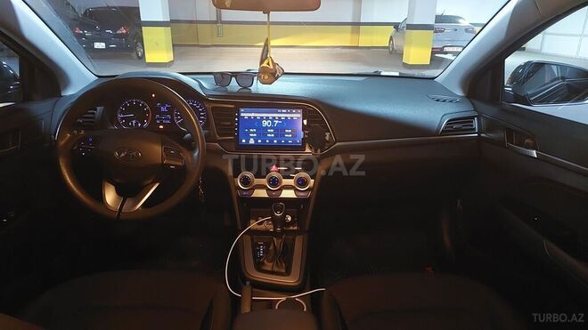 Hyundai Elantra 2019, 94,000 km - 1.6 l - Bakı