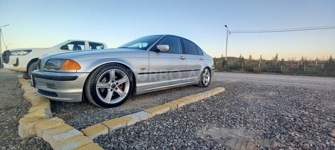 BMW 325 2000, 324,000 km - 2.5 l - Füzuli