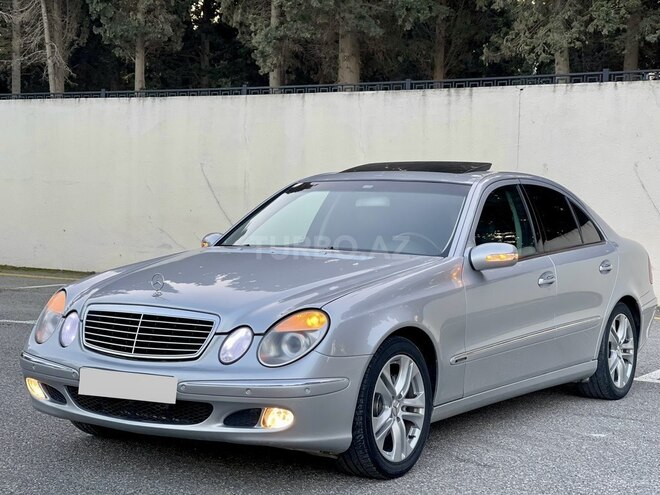 Mercedes E 240 2003, 312,000 km - 2.4 л - Sumqayıt