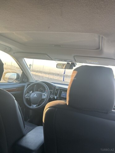 Mitsubishi Outlander 2015, 227,225 km - 2.4 l - Sumqayıt