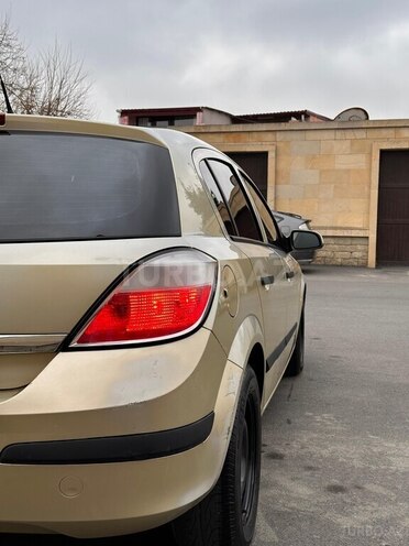 Opel Astra 2005, 211,000 km - 1.4 l - Bakı