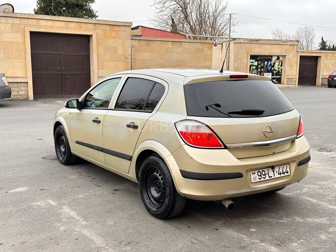 Opel Astra 2005, 211,000 km - 1.4 l - Bakı