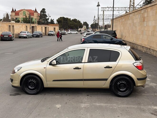 Opel Astra 2005, 211,000 km - 1.4 l - Bakı