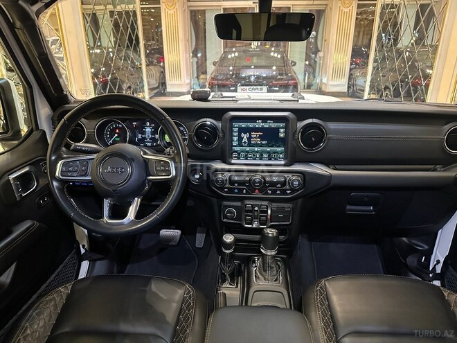 Jeep Wrangler-10
